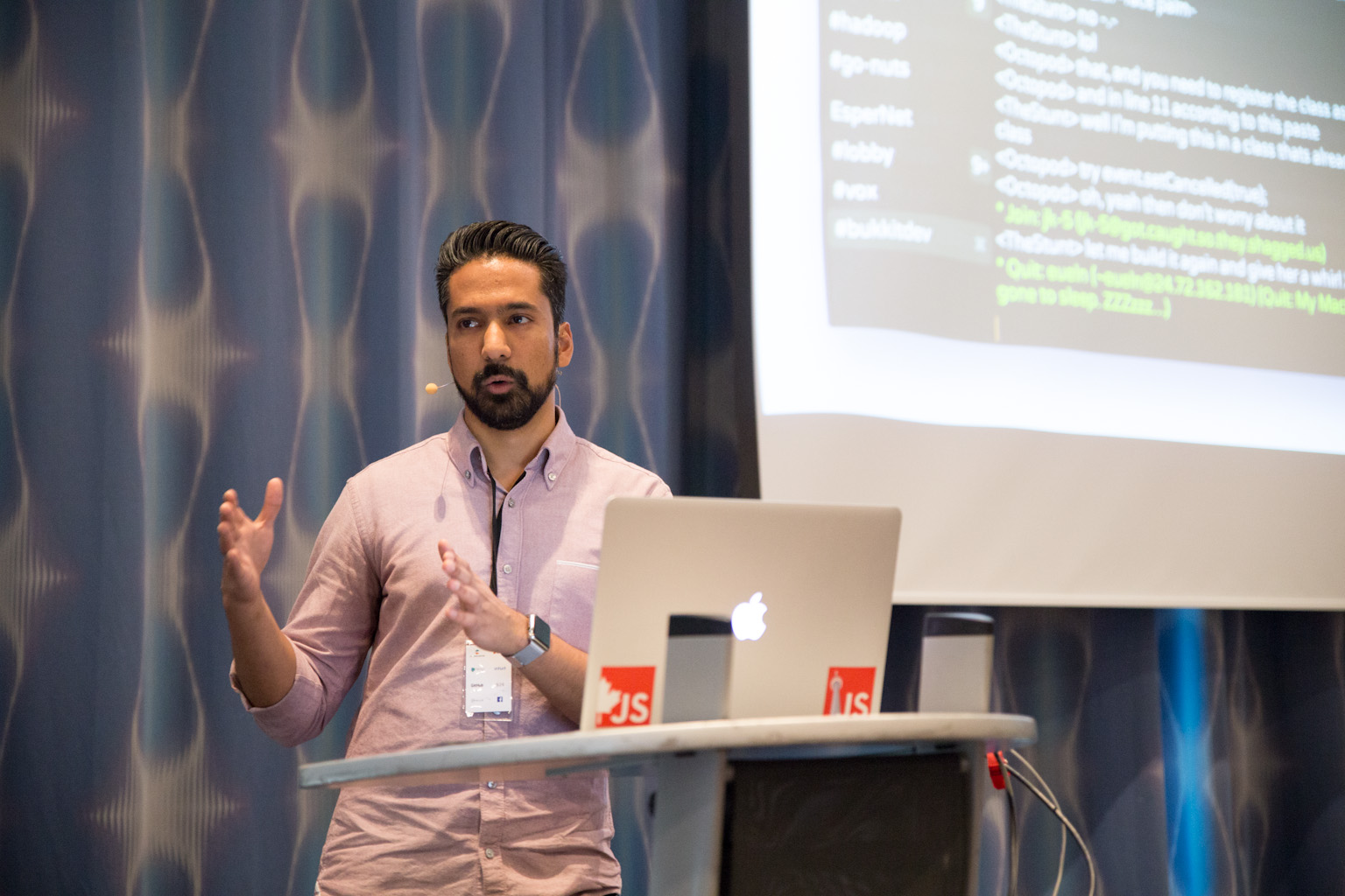 Tasveer-Singh speaking at GraphQL 2017